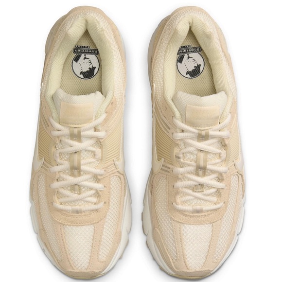 ? NIKE ZOOM VOMERO 5 KHAKI ?